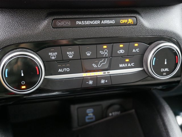 Certified 2022 Ford Escape SE w/ SE Sport Appearance Package AWD/4WD image 26