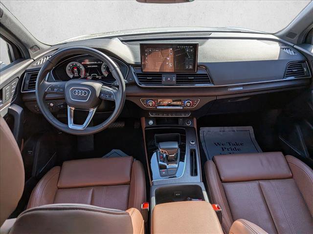Used 2022 Audi Q5 2.0T Prestige w/ Prestige Package image 21
