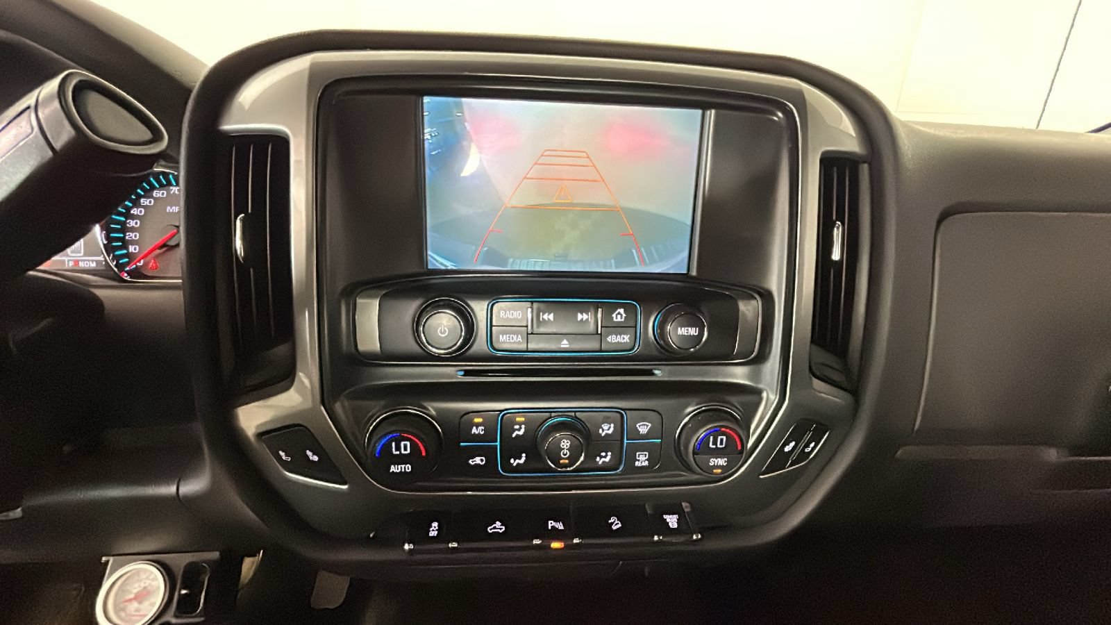 Used 2016 Chevrolet Silverado 2500 LT w/ Midnight Edition AWD/4WD image 26