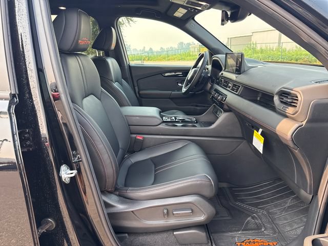 Used 2026 Honda Pilot TrailSport image 10