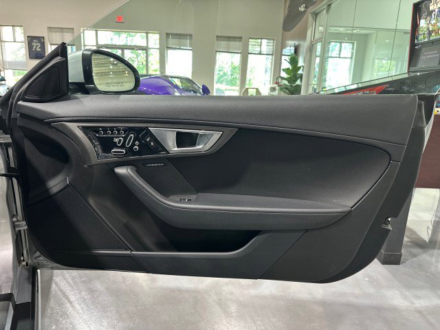 Used 2015 Jaguar F-TYPE S RWD image 40