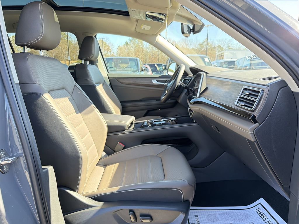 New 2026 Volkswagen Atlas SEL image 22