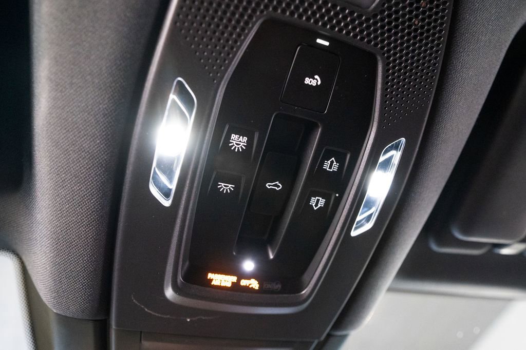 Certified 2025 Porsche Cayenne image 26