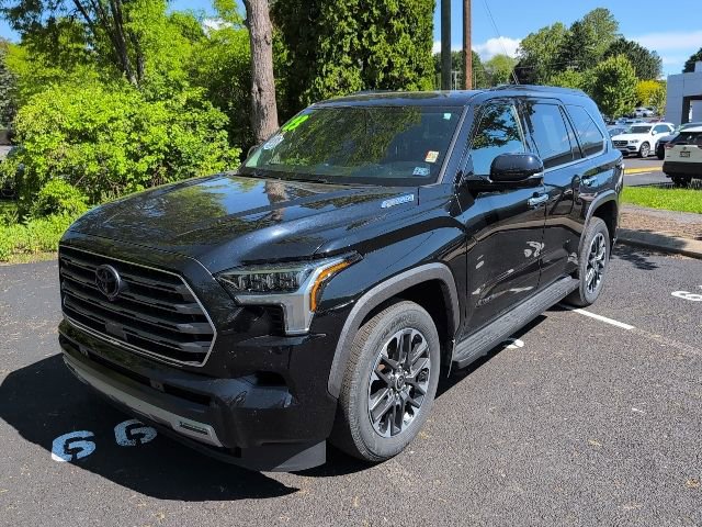 Used 2023 Toyota Sequoia Limited w/ Tow Technology Package AWD/4WD image 7