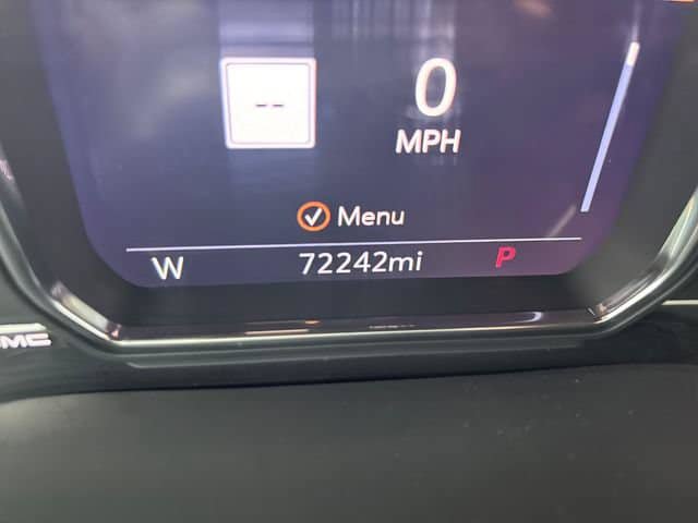 Certified 2022 GMC Sierra 2500 Denali w/ Denali Ultimate Package AWD/4WD image 16