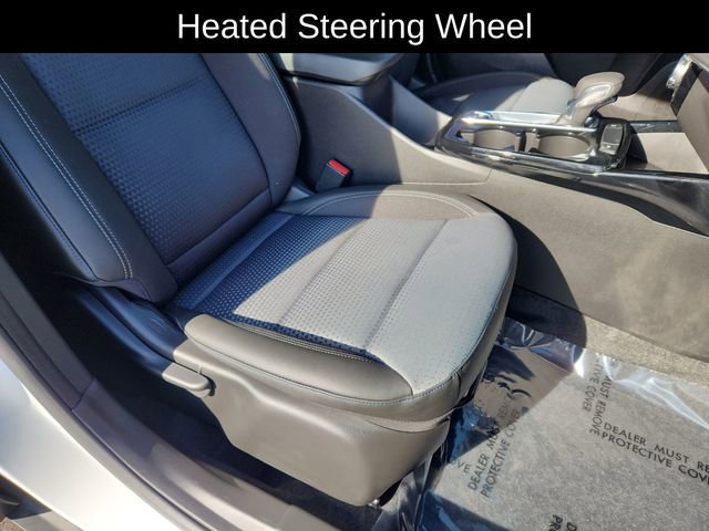 Used 2025 Chevrolet Trax LT w/ LT Convenience Package image 24