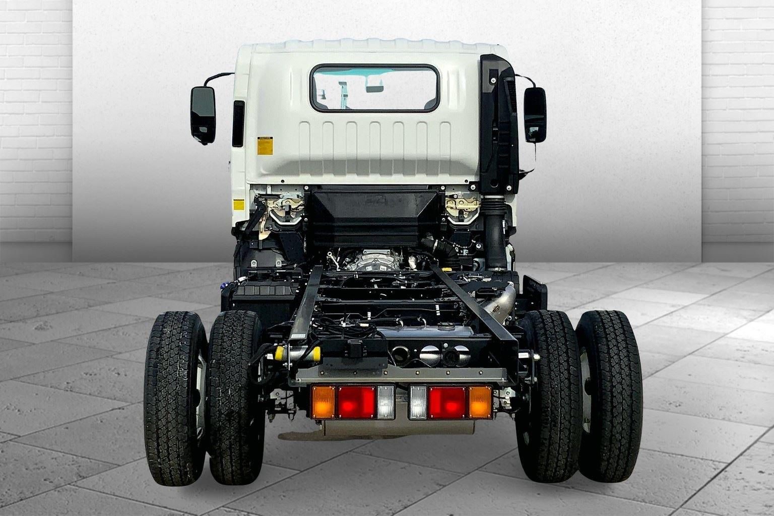 New 2024 Chevrolet Low Cab Forward 4500 XD RWD image 4