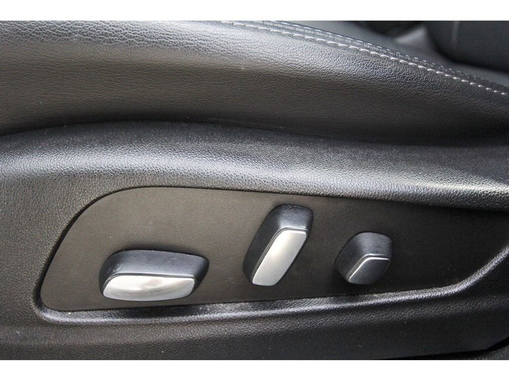 Certified 2023 Cadillac XT6 Sport w/ Technology Package image 29