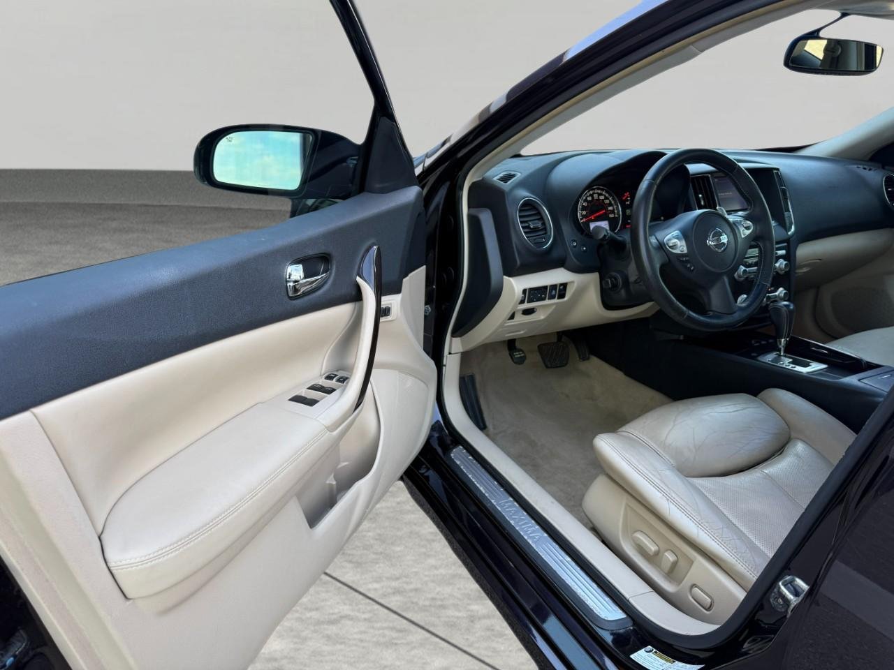 Used 2014 Nissan Maxima 3.5 SV w/ Premium Package FWD image 18