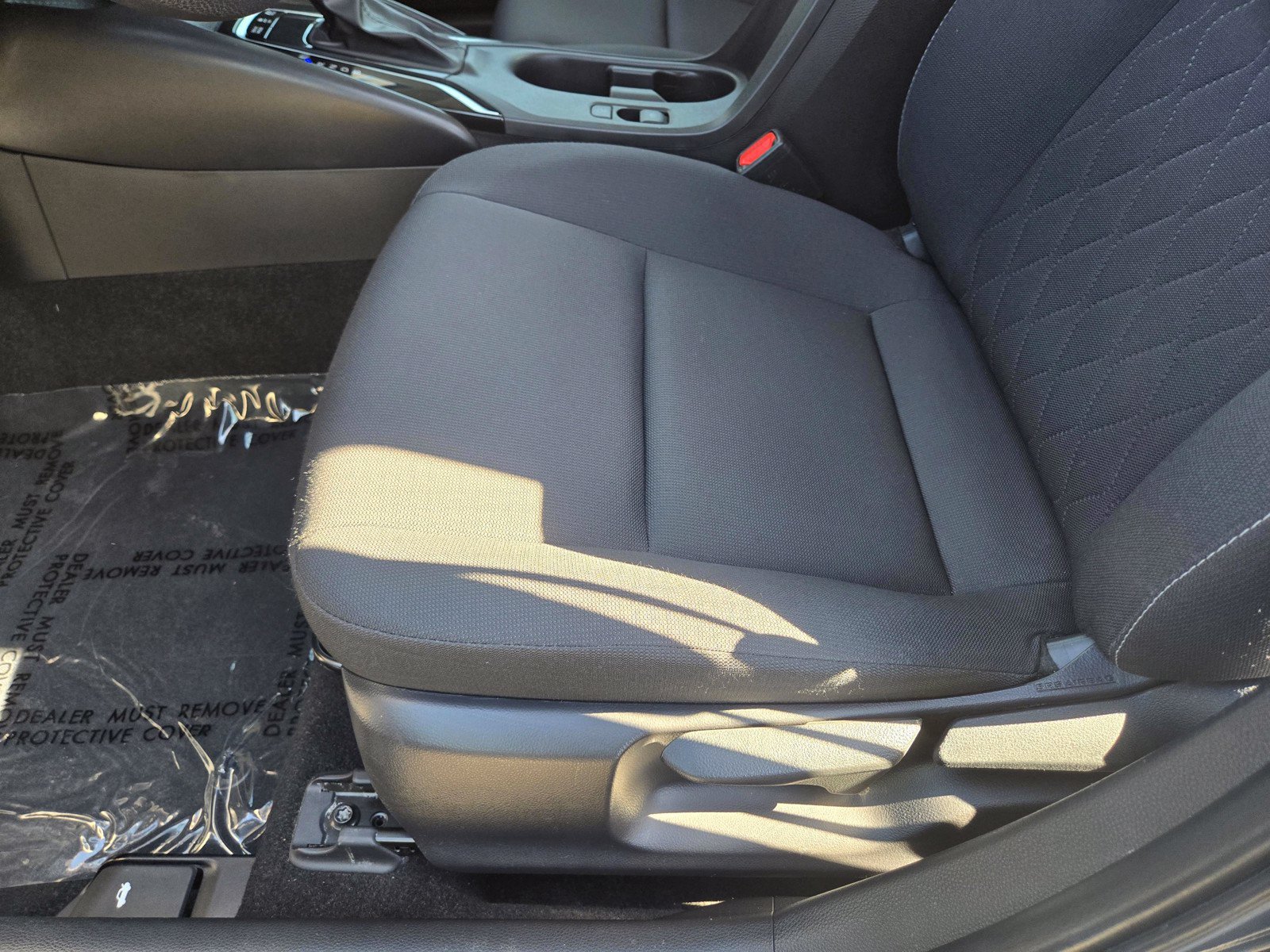 Used 2023 Toyota Corolla LE w/ Carpet Mat Package (TMS) FWD image 11