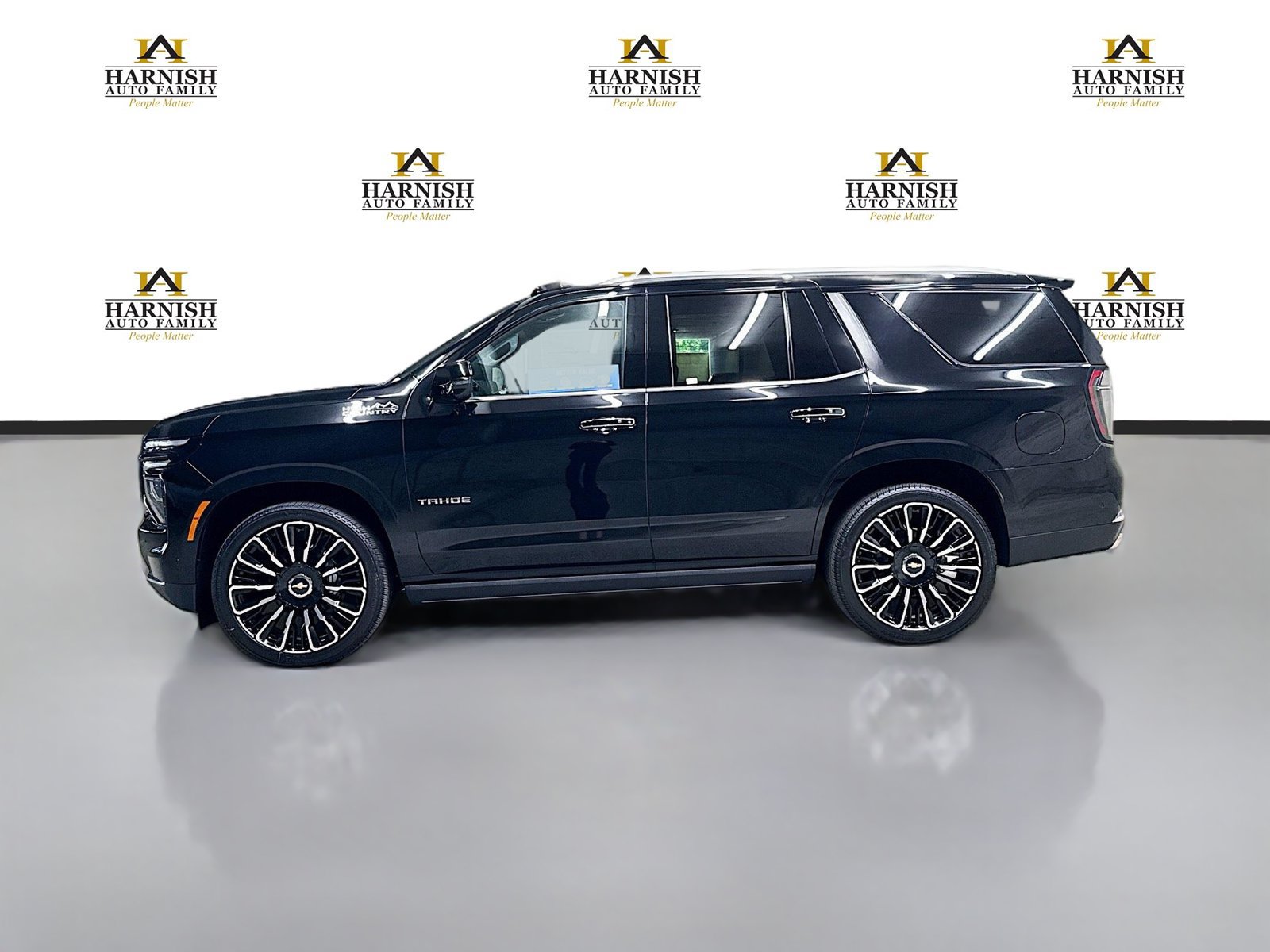 New 2026 Chevrolet Tahoe High Country AWD/4WD image 9