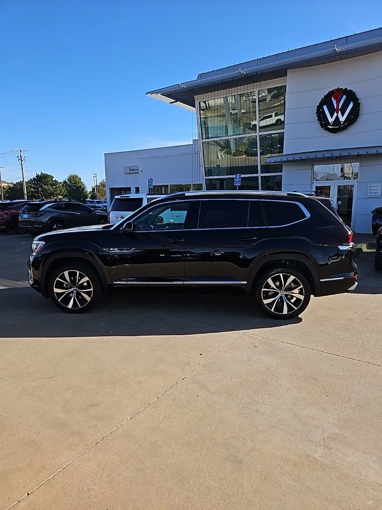 New 2026 Volkswagen Atlas SEL Premium R-Line image 8