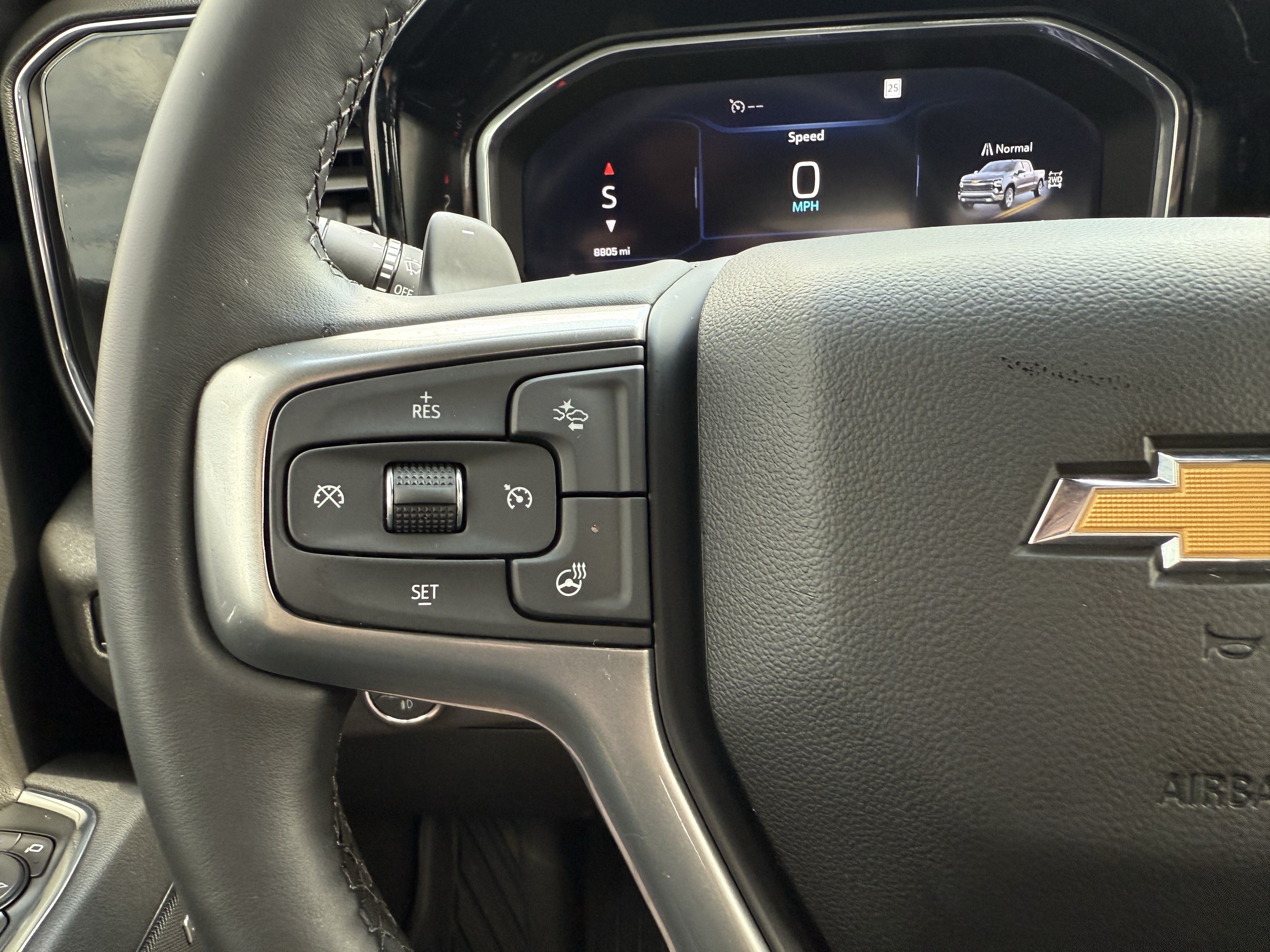Used 2026 Chevrolet Silverado 1500 LTZ AWD/4WD image 17