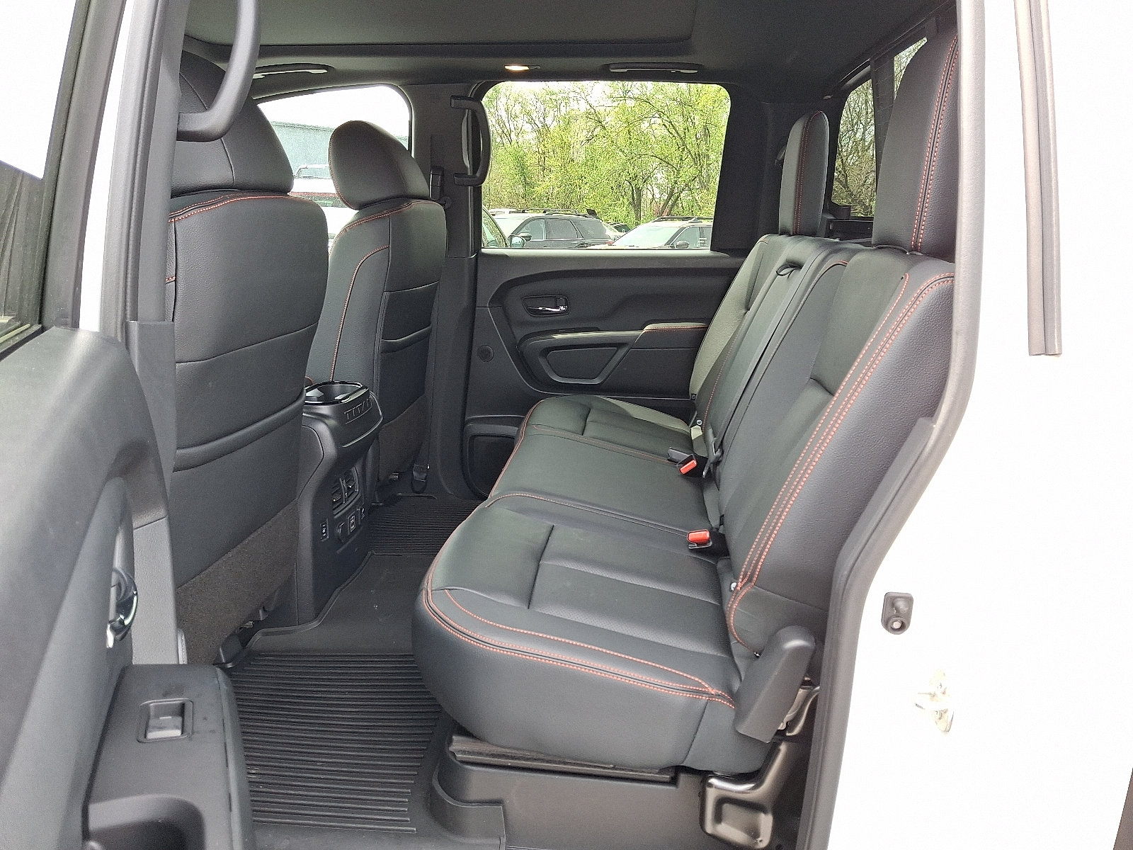 Certified 2024 Nissan Titan PRO-4X w/ Pro-4x Convenience Package AWD/4WD image 12