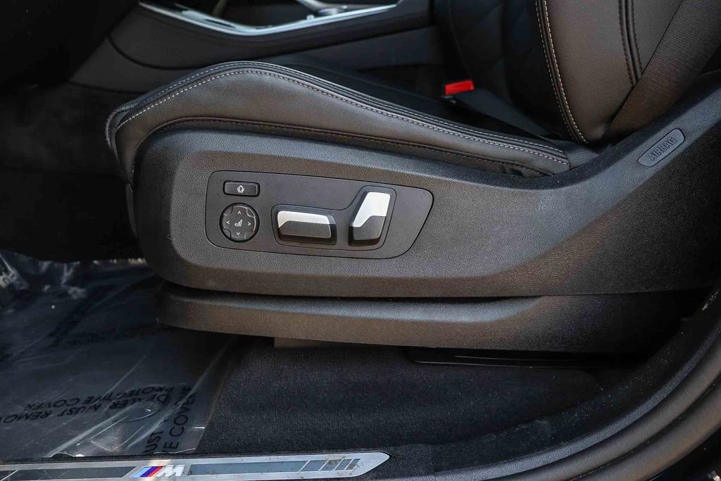 Used 2026 BMW X5 xDrive50e w/ M Sport Package AWD/4WD image 21