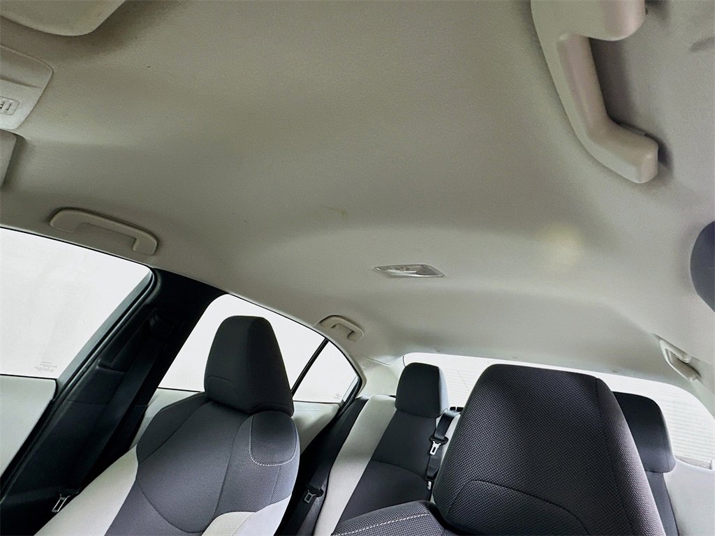 Used 2020 Toyota Corolla L image 11
