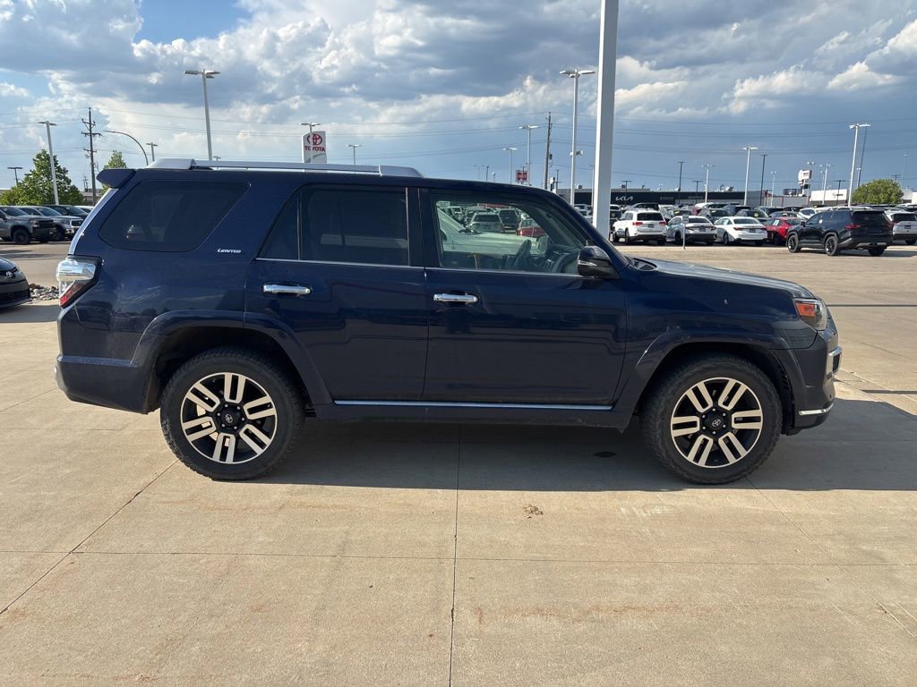 Used 2018 Toyota 4Runner Limited AWD/4WD image 2