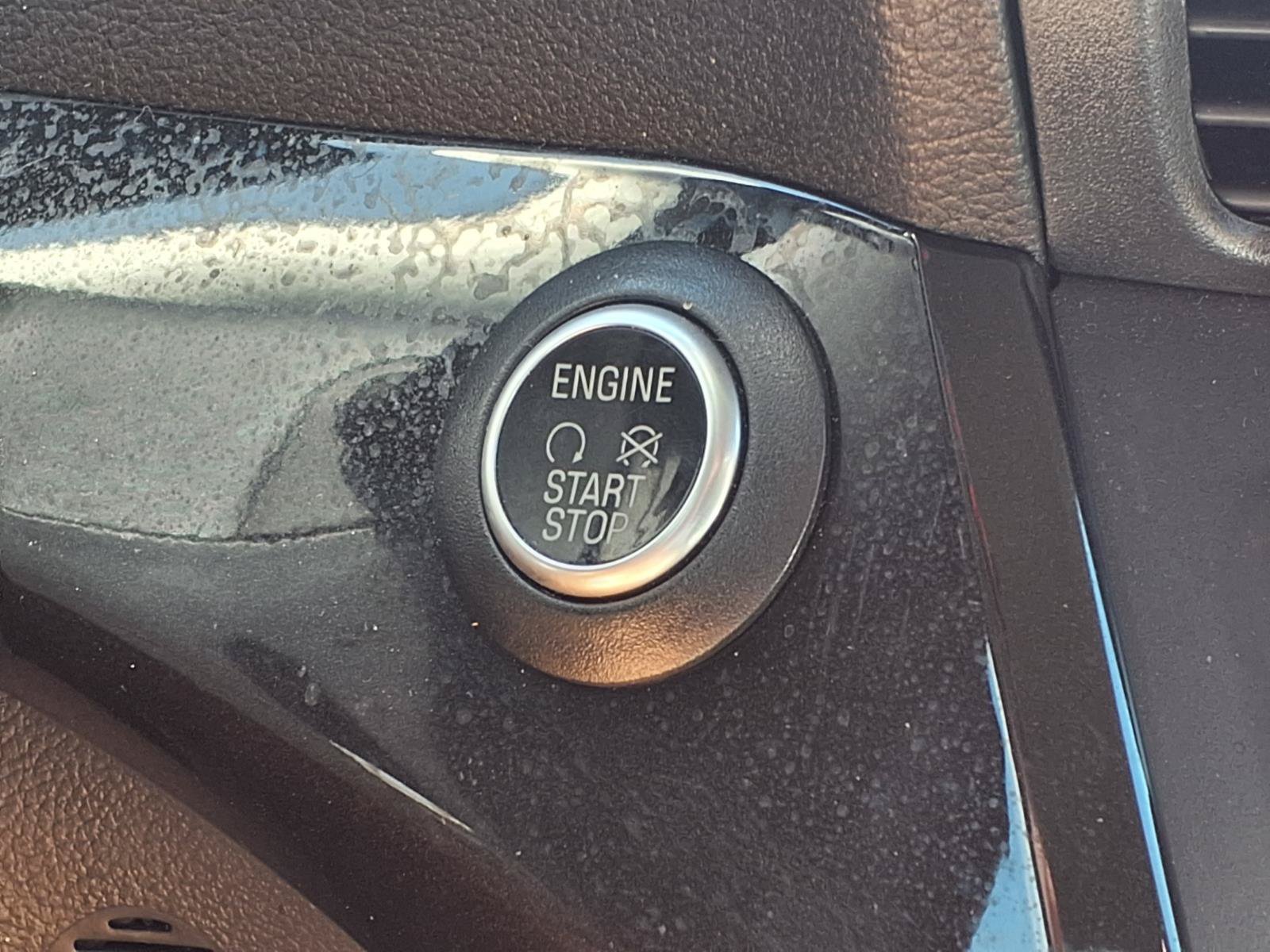 Used 2019 Ford Escape SEL FWD image 10
