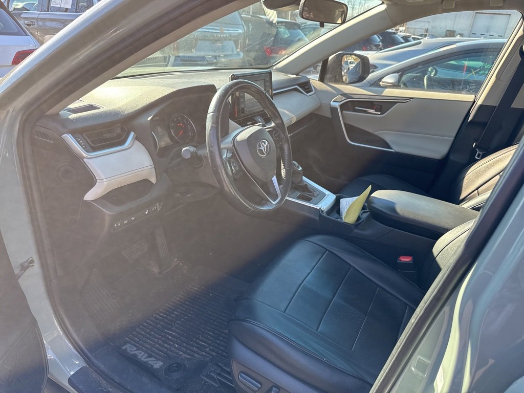 Used 2019 Toyota RAV4 XLE image 13