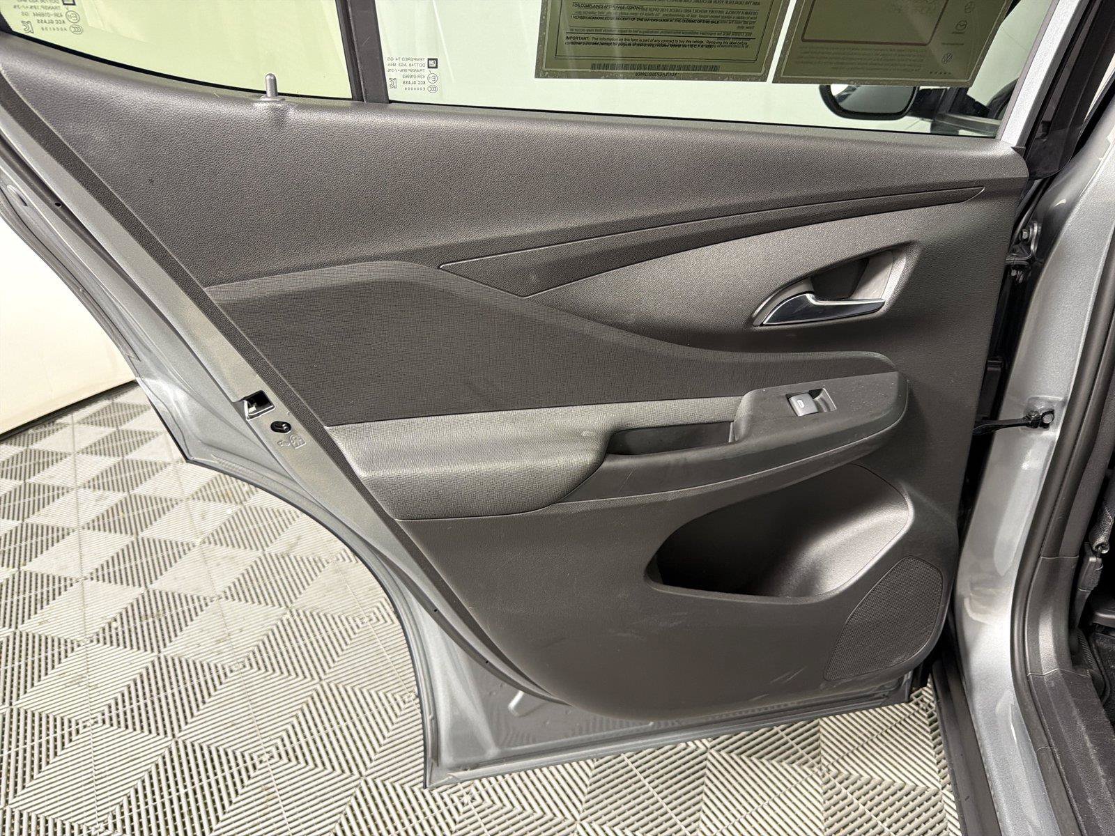Certified 2025 Buick Envista Preferred w/ Convenience I Package FWD image 20