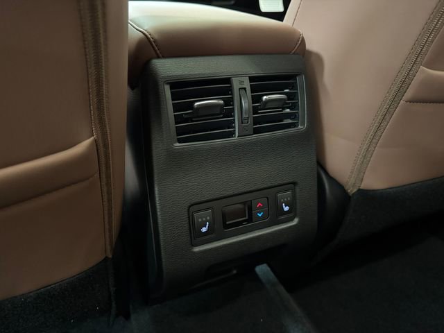 New 2026 Mitsubishi Outlander SEL FWD image 25