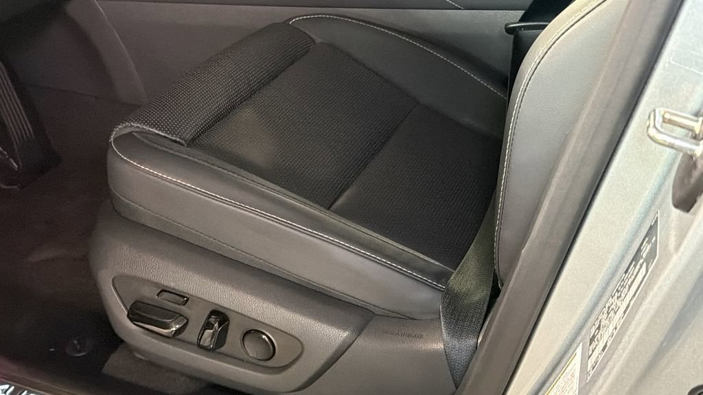 Certified 2025 Lexus RX 450h 450h+ Luxury w/ Convenience Package image 24