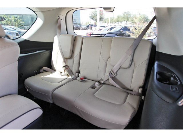 Used 2023 Nissan Armada Platinum w/ Captain's Chairs Package RWD image 17