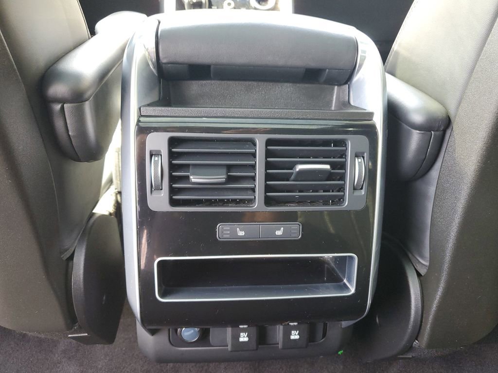 Used 2020 Land Rover Range Rover Sport HSE image 14
