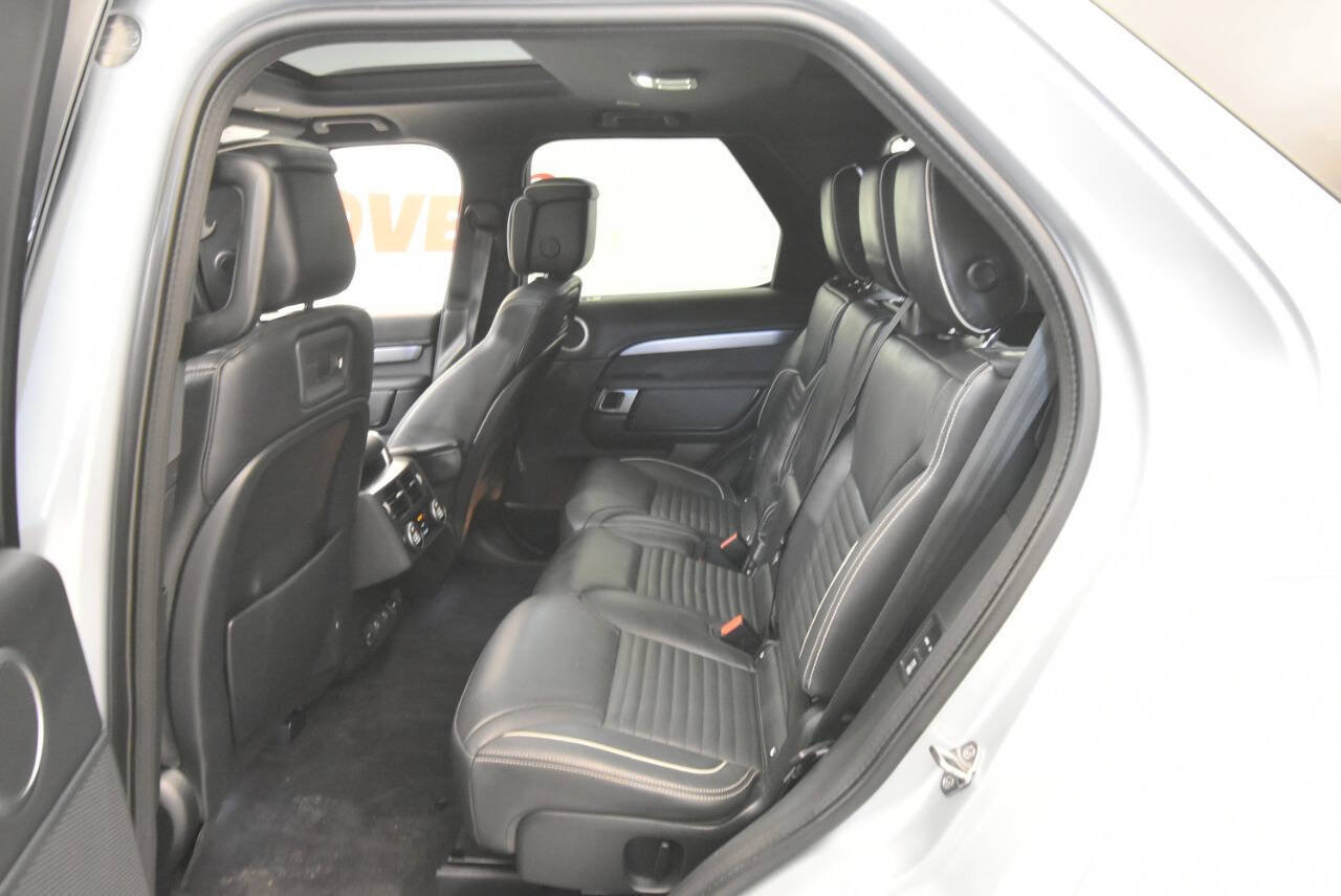 Used 2022 Land Rover Discovery HSE R-Dynamic image 16