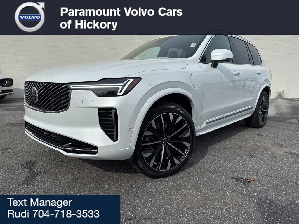 New 2026 Volvo XC90 T8 Ultra w/ Lounge Package