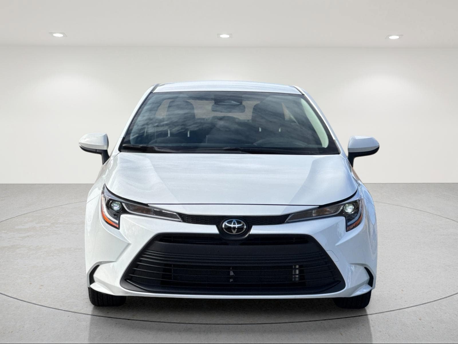 Used 2026 Toyota Corolla LE w/ LE Premium Package FWD image 9