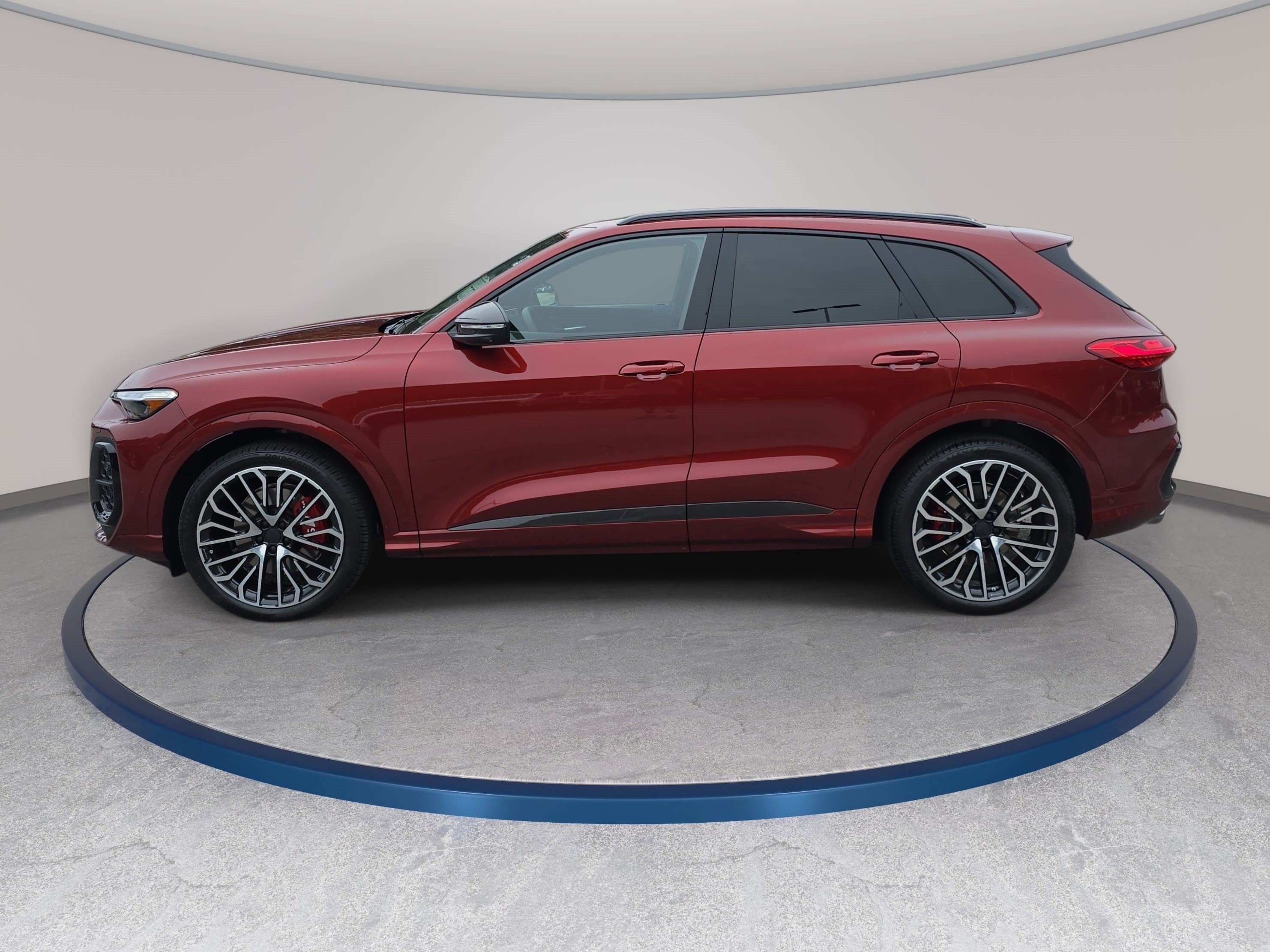 New 2026 Audi SQ5 Prestige AWD/4WD image 8