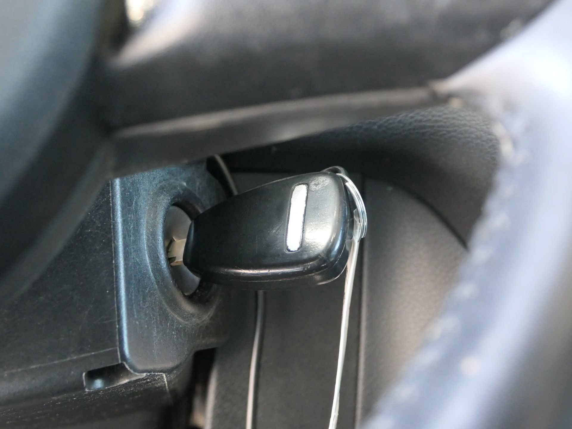 Used 2017 Jeep Wrangler Unlimited Sahara image 18