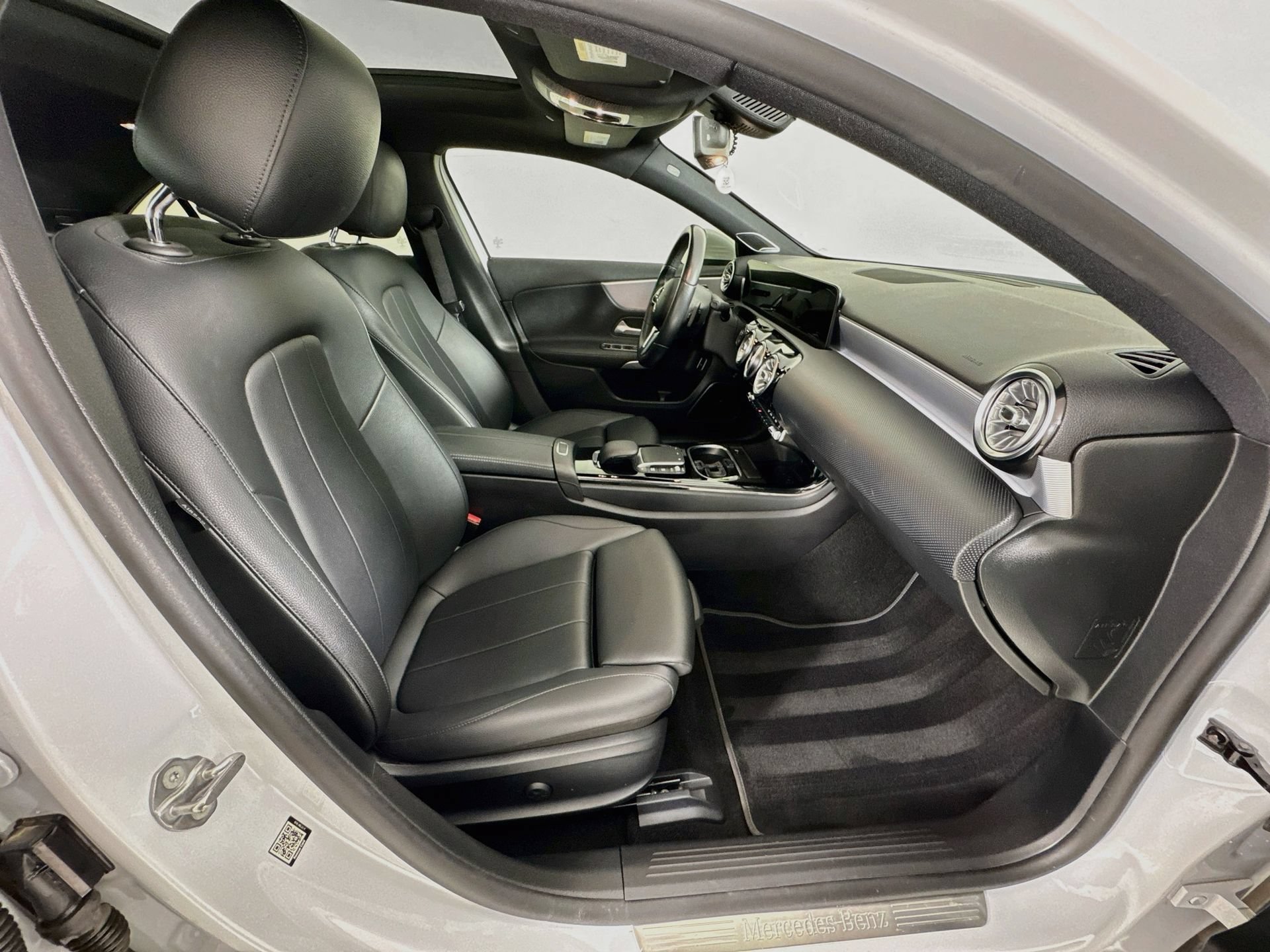 Used 2021 Mercedes-Benz A 220 image 29