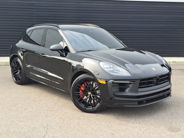 Certified 2023 Porsche Macan GTS image 9