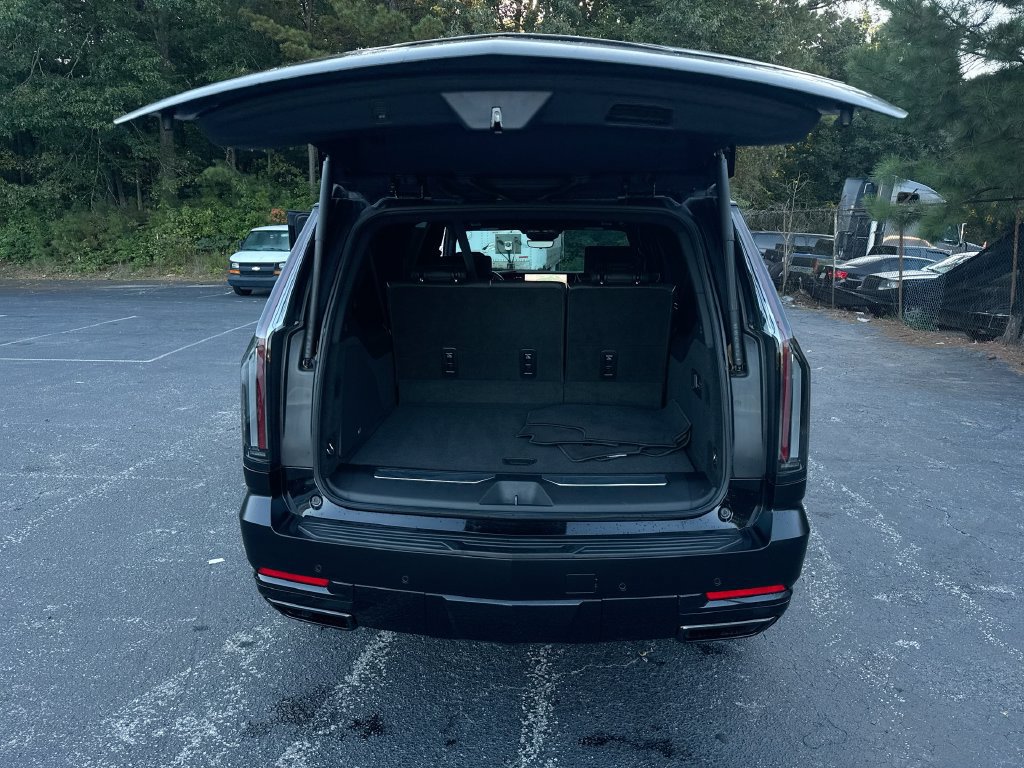 Used 2025 Cadillac Escalade ESV Sport Platinum AWD/4WD image 35