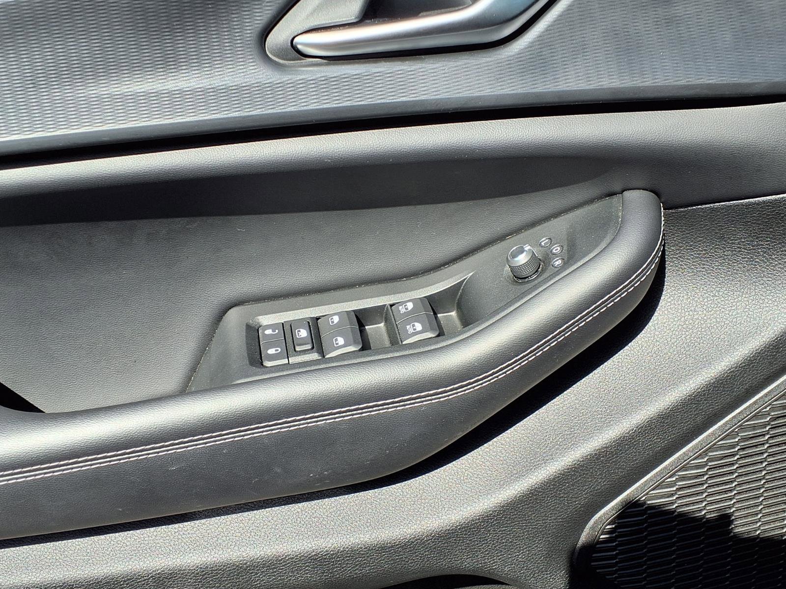 Used 2024 Jeep Grand Cherokee L Laredo AWD/4WD image 21