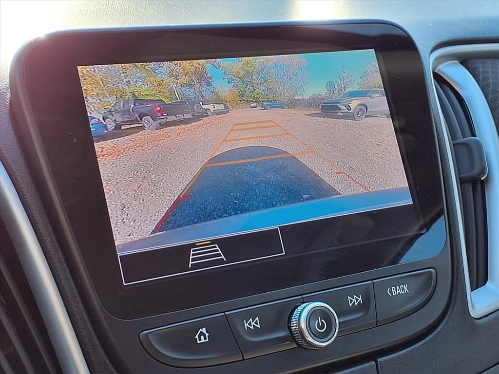 Used 2023 Chevrolet Malibu LT image 19