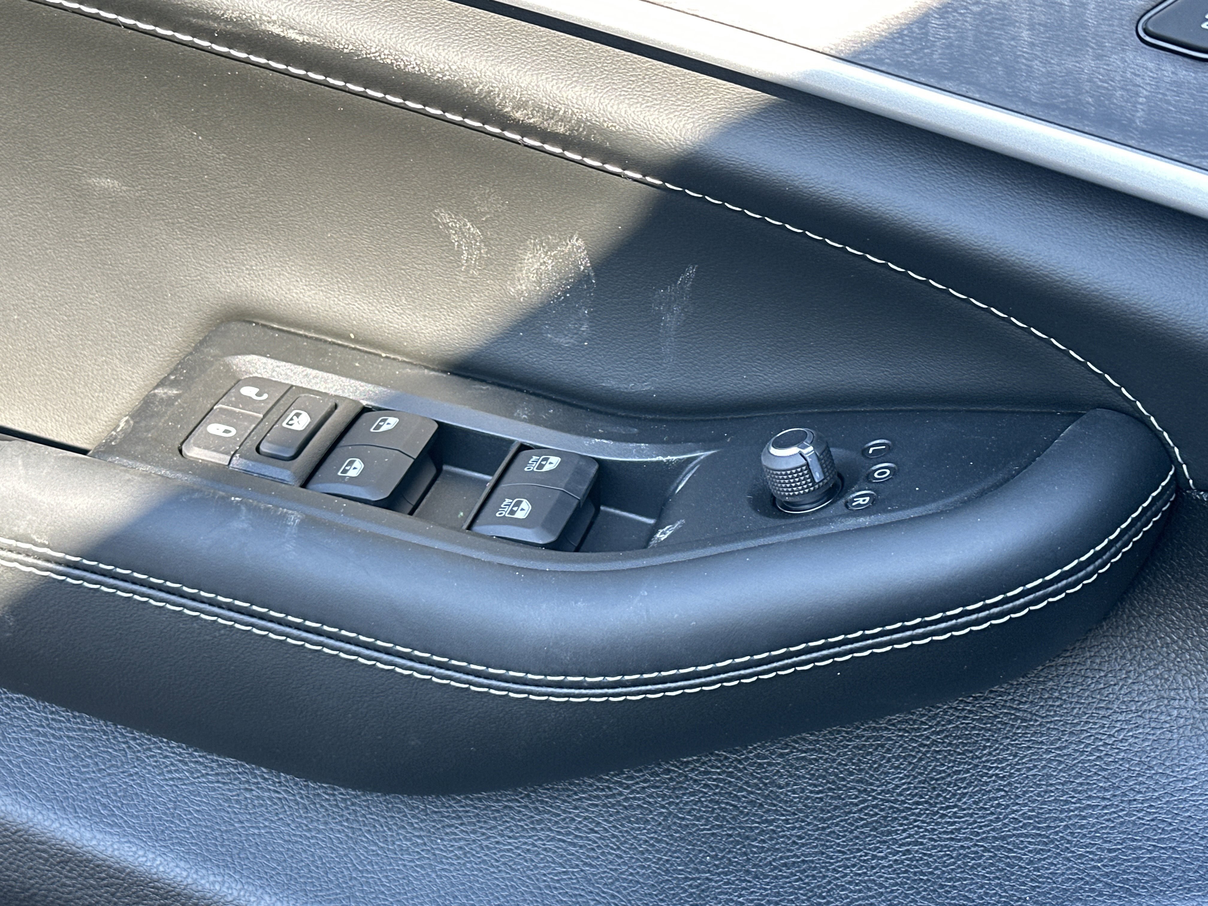 New 2026 Jeep Grand Cherokee Limited Reserve image 14