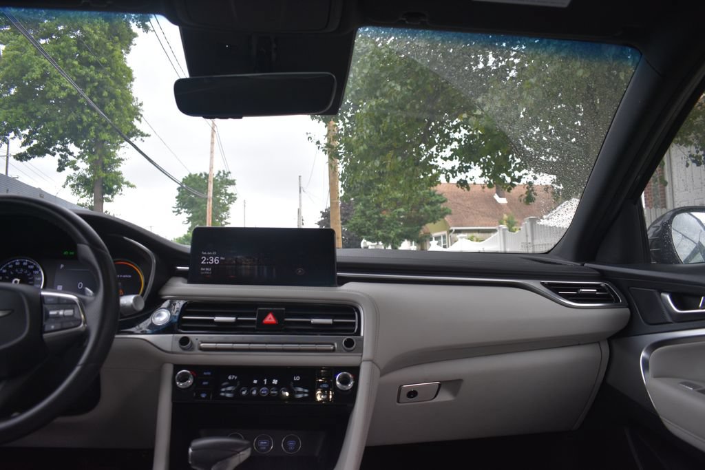 Used 2025 Genesis G70 2.5T AWD/4WD image 29