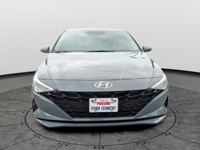 Used 2022 Hyundai Elantra SEL w/ Cargo Package FWD image 2