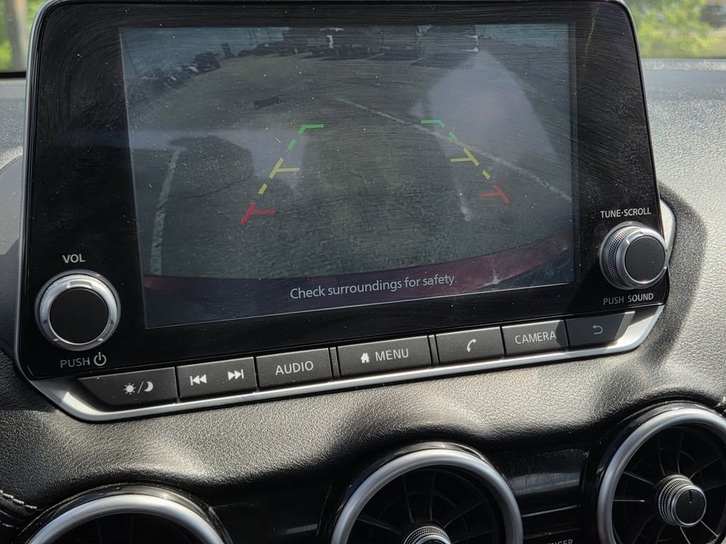 Used 2024 Nissan Sentra SV FWD image 11