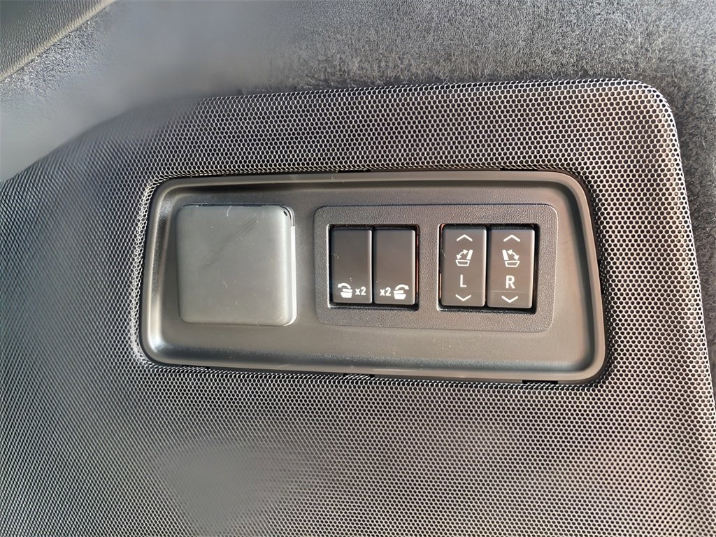 Used 2021 Cadillac Escalade Sport image 15