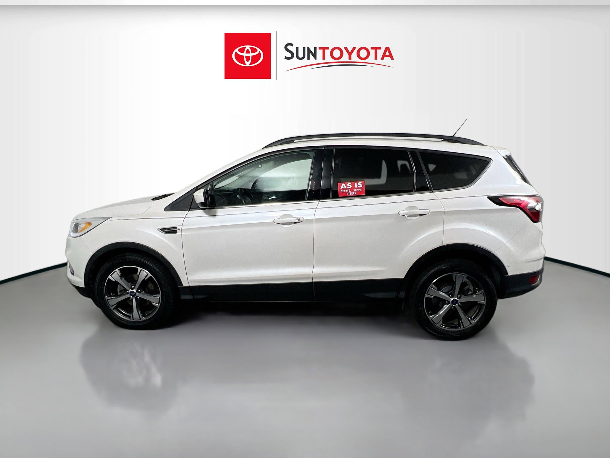 Used 2018 Ford Escape SEL w/ Ford Safe & Smart Package FWD image 7