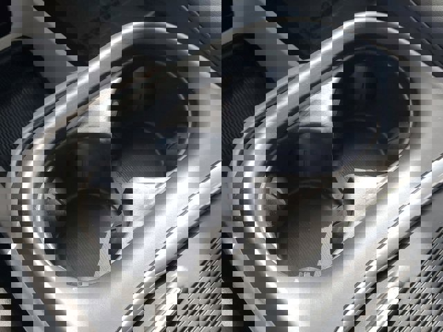 Used 2024 Chrysler Pacifica Select image 22