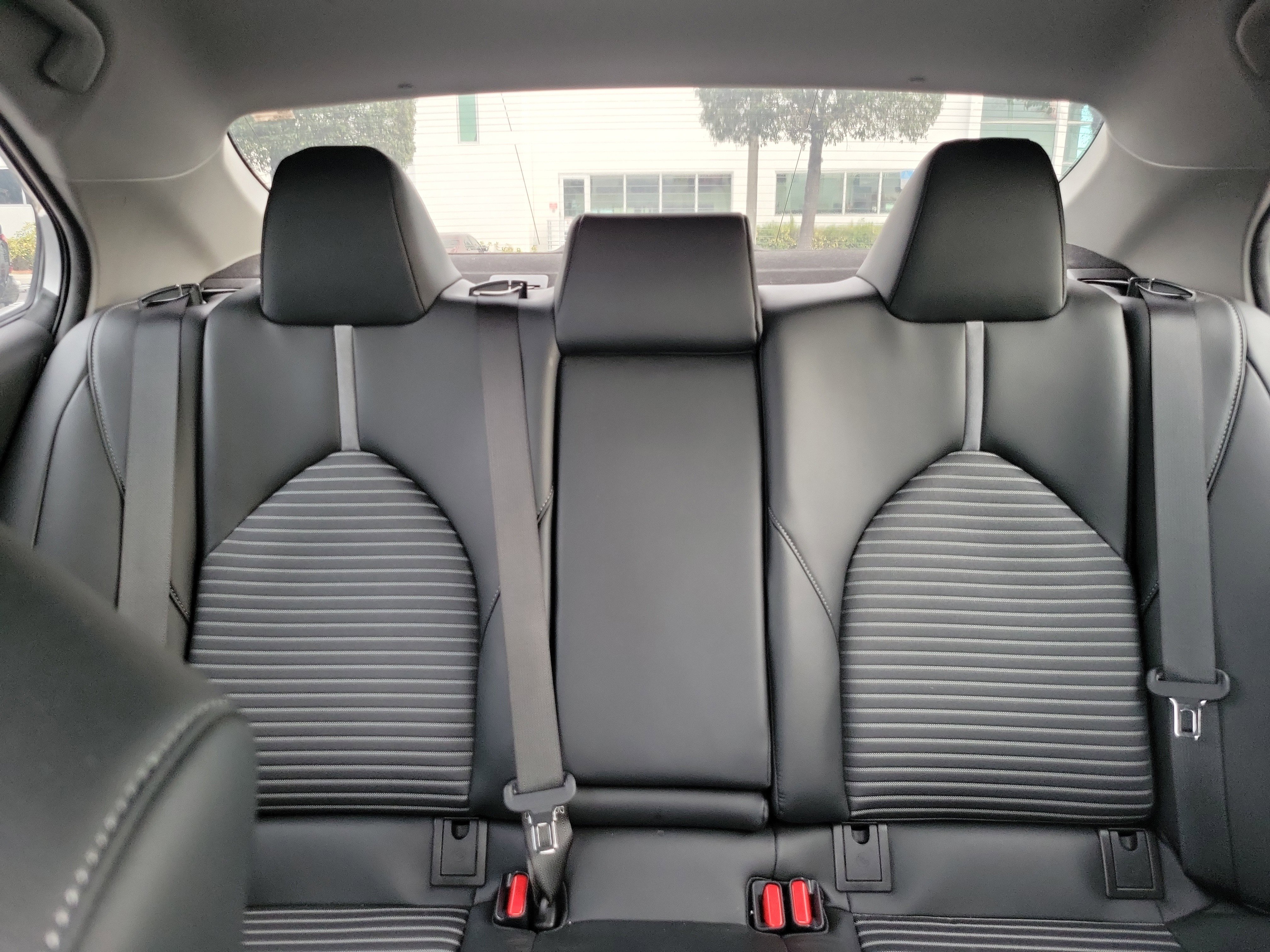 Used 2022 Toyota Camry SE image 21