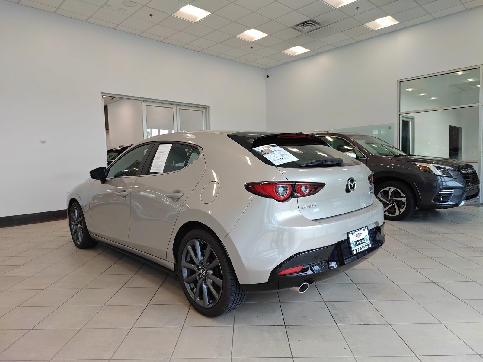 Used 2024 MAZDA MAZDA3 s FWD image 5