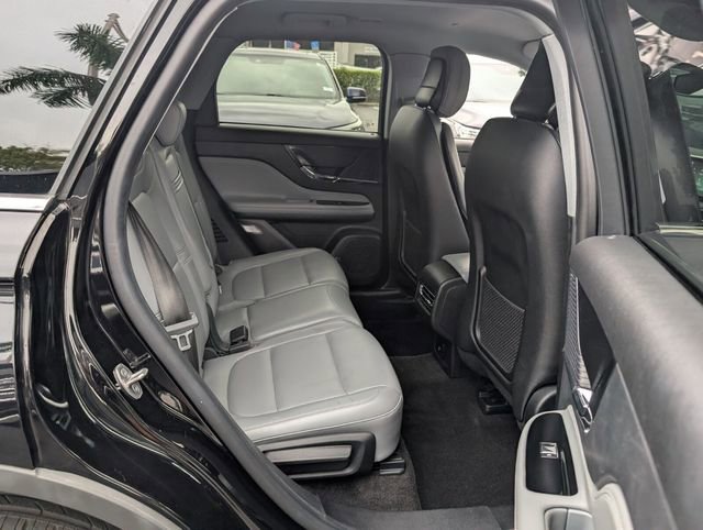 Used 2020 Lincoln Corsair FWD w/ Rear Removable Package Tray image 21