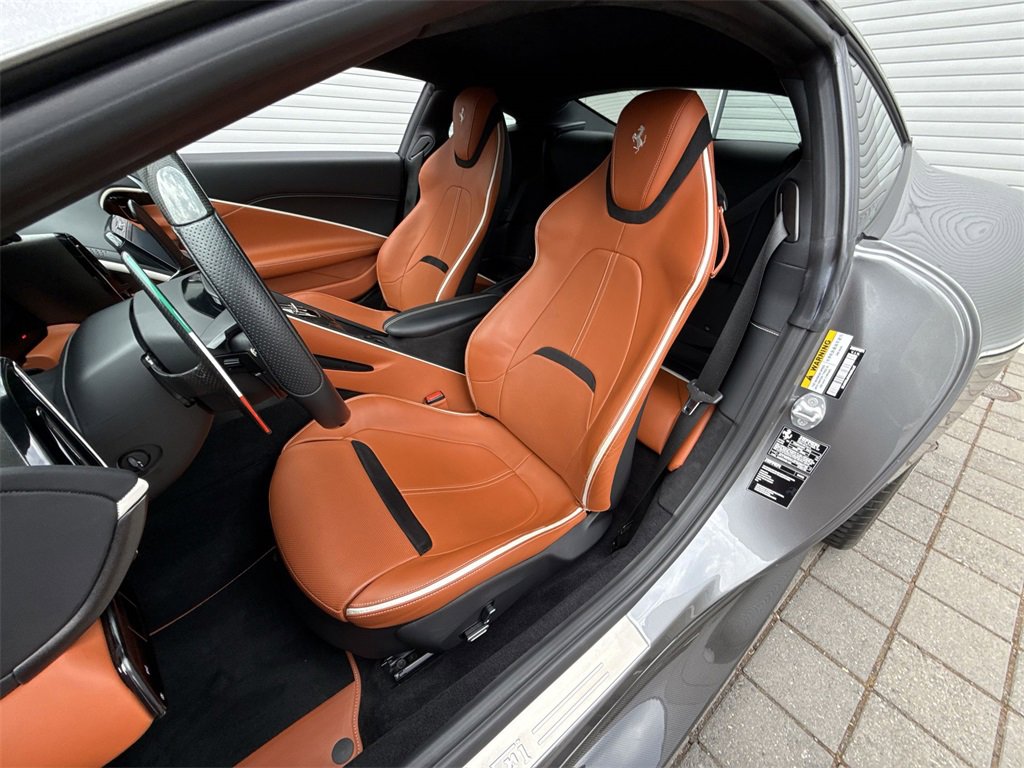 Certified 2023 Ferrari Roma image 11