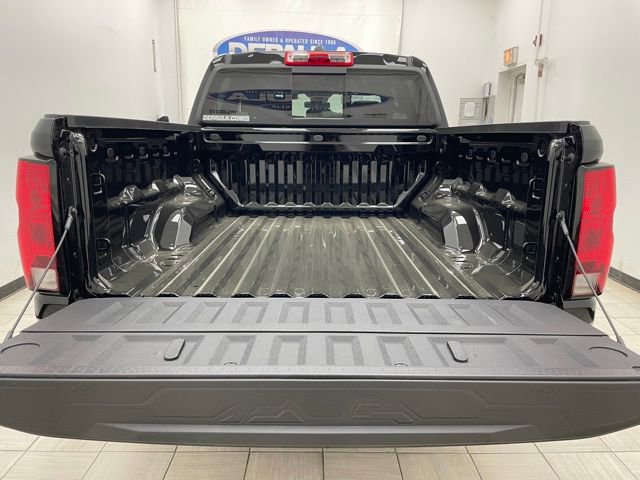 New 2026 Chevrolet Colorado W/T AWD/4WD image 13